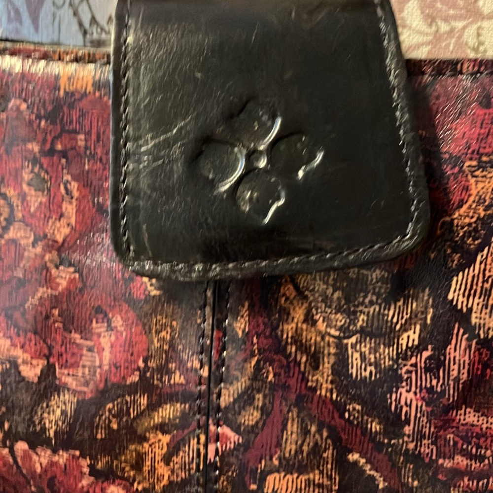 PATRICI NASH SHOULDER BAG. BLACK LEATHER WITH MARROON & LIGHT ORANGEISH FLOWERS - Picture 7 of 16
